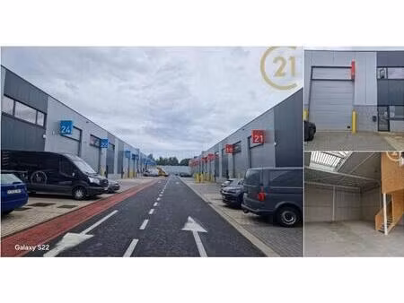 surface industrielle à louer de 255 m² à floreffe (vbd23245)