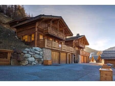 très rare à la vente – chalet rénové avec vue sur les pistes