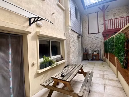 appartement duplex t3 de 71m2 totalement rénové avec terrasse/cour à vendre centre histori