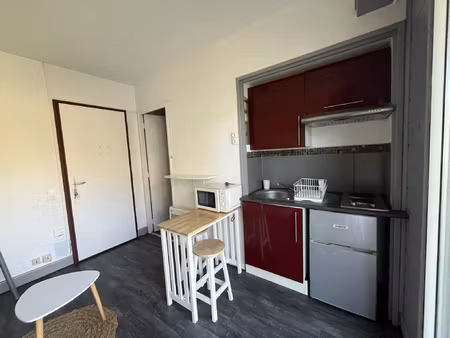 pau - studette meublee