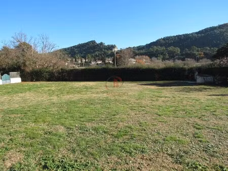 achat terrain 2 376m² evenos 83330