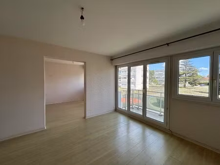 location appartement 3 pièces 70m² cognac 16100