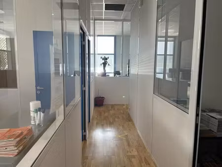 à louer bureaux 120m2 - aubagne paluds