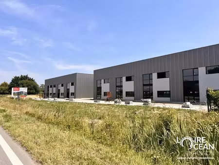 local d'activite - entrepôt a vendre