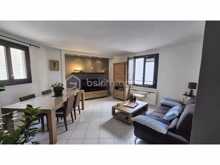 vente maison 6 pièces 97 m² à bages (66670)  185 000 €