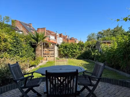 grote woning met 6 slaapkamers