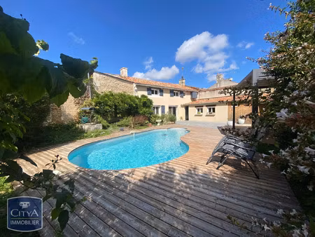 maison à vendre 5 pièces 126 m² - quinçay (86) - 374 000€