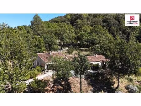 propriété privée sur 3 hectares avec vue lac