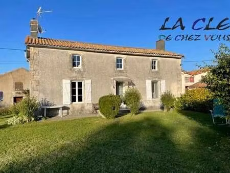 vente maison à saint-laurs (79160) : à vendre / 107m² saint-laurs