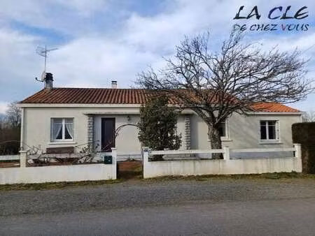 vente maison à vernoux-en-gâtine (79240) : à vendre / 112m² vernoux-en-gâtine