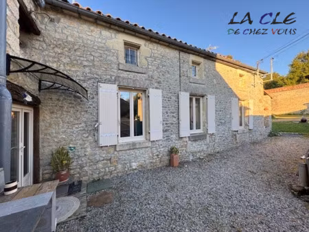 vente maison à coulonges-sur-l'autize (79160) : à vendre / 119m² coulonges-sur-l'autize