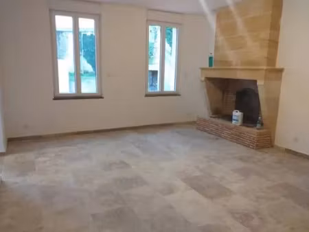 location maison 4 pièces 150 m² à les salles-de-castillon (33350)