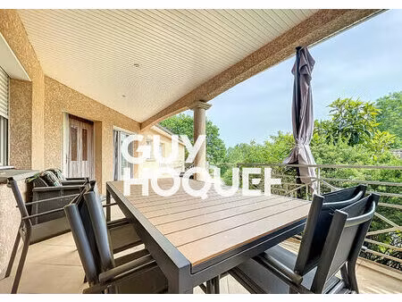 villa familiale de plain pied 4 chambres & garages - 71960 berzé-la-ville