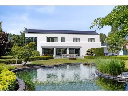 huis te koop in nieuwerkerken met 4 slaapkamers