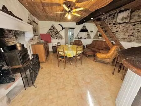 vente maison à saint-cyr-des-gâts (85410) : à vendre / 94m² saint-cyr-des-gâts