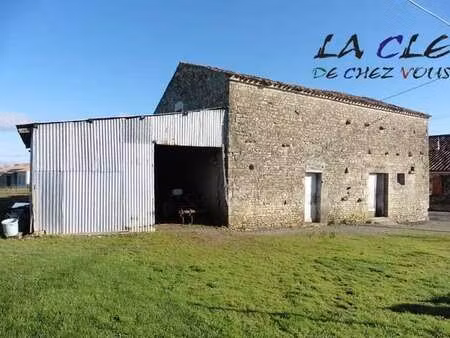 vente maison à saint-hilaire-des-loges (85240) : à vendre / 140m² saint-hilaire-des-loges