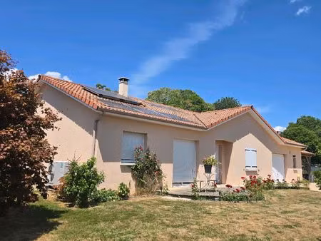 vente maison 7 pièces 137 m² la roche-l'abeille (87800)