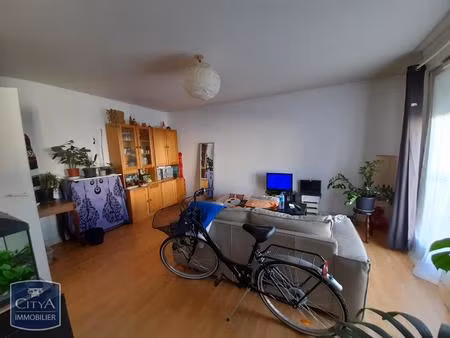 location appartement 2 pièces 44 m² à saint-cyr-sur-loire (37540)