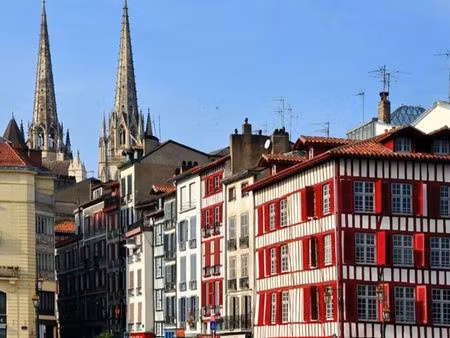 vente commerce 195 m² bayonne (64100)