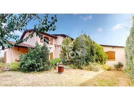 maison de type 7 de 231 m2 avec un cabinet - fenouillet 31150