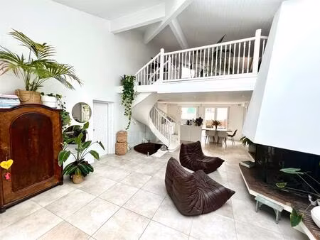 charmante villa au calme à deux pas des commerces du bourg d'ang