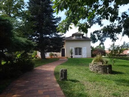 vente maison 7 pièces 200 m² carmaux (81400)
