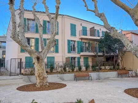 achat : immeuble (83990)