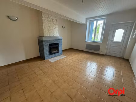 location maison 2 pièces 79 m² à marle (02250)  515 €