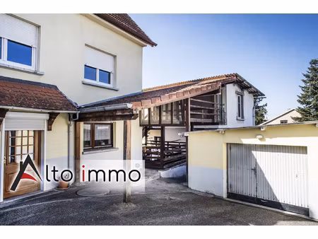 maison bi-famille en triplex de 115 m2  construite en 1977 s