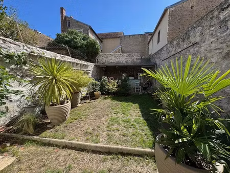 vente maison 3 pièces 72 m² à montmorillon (86500)  68 000 €