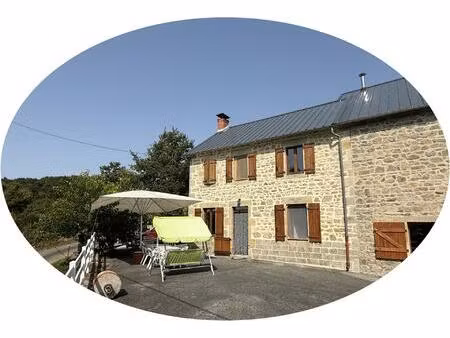 auv 1191 : sans voisins : longère  au calme absolu  1 1 hectare