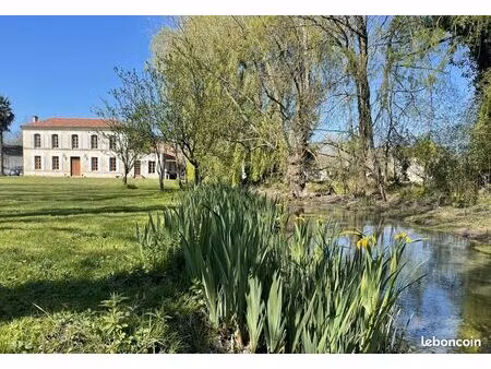 maison 7 pièces 183 m²