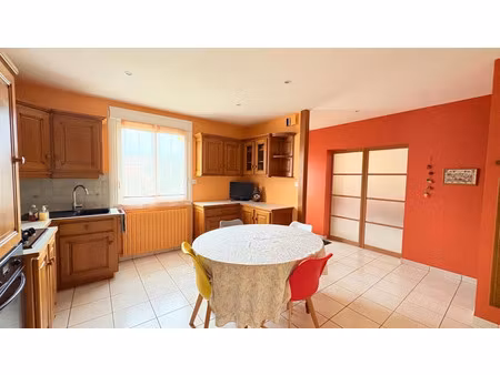 vente maison 5 pièces 200 m² à bouzillé (49530)  243 500 €