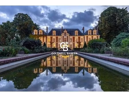 prestigieux château en vente saint-thurien  france