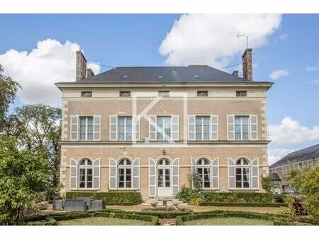 maison de 15 pièces de luxe en vente à cheffes  pays de la loire