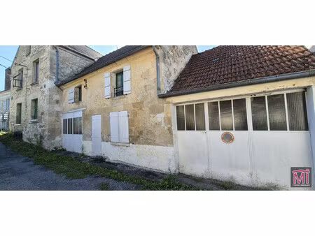 ensemble immobilier avec 2 maisons et garages