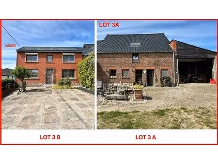 a vendre à chièvres : lots séparés de 2 maisons à rénover