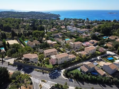 maison d'architecte à vendre dans le quartier beaucours-la gorguette-la morvenede
