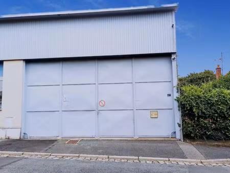 entrepôt rare à lardy 91