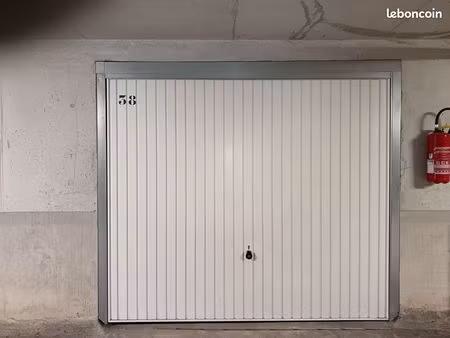 grand garage 20.20 m2 libération valrose