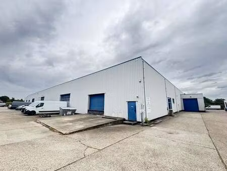 bien professionnel à louer à wommelgem € 6.200 (ldscm) - the real estate company | zimmo