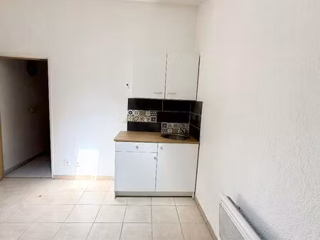 location appartement 1 pièce 17m² bedarieux 34600