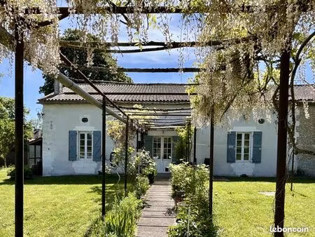 maison 7 pièces 147 m²