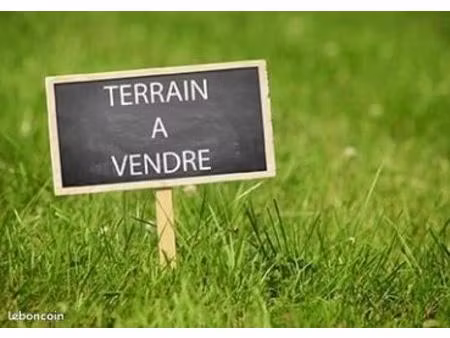 terrain 907 m² chambeon