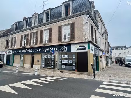 immeuble 225 m² angerville