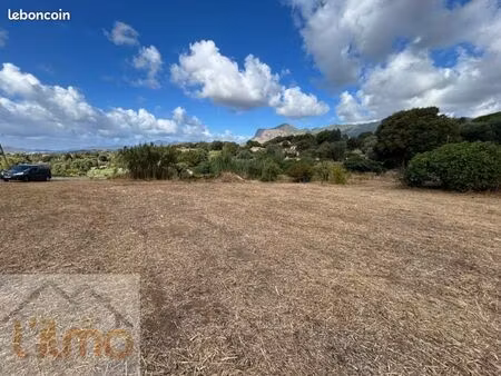 terrain 1300 m² peri