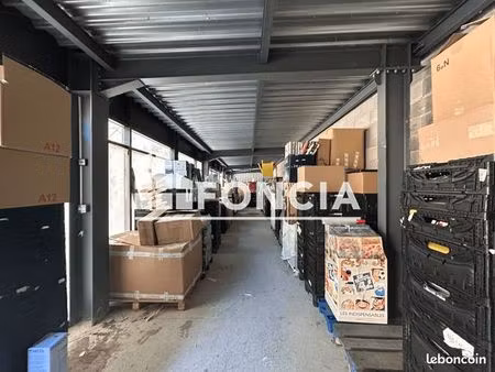 local commercial 200 m²