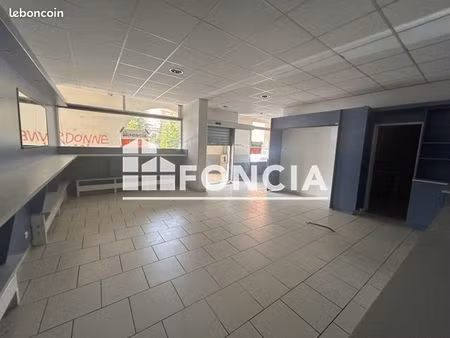 local commercial 59 m²