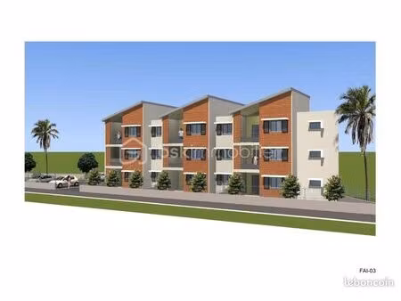 terrain 1 781 m² sainte suzanne