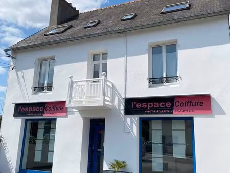 commerce + 3 appartements